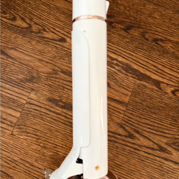 T3 Micro • White Rose Gold • SinglePass Curl • 1.25" • #77581 • CERAMIC • SLEEK - Picture 3 of 4